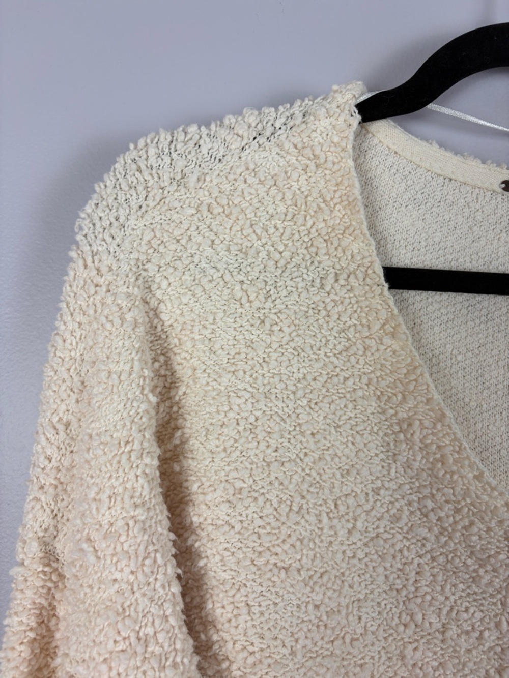 Free People Cream Fuzzy Knit Cropped Sweater V-Neck Cozy Pullover Medium - Picture 6 of 14